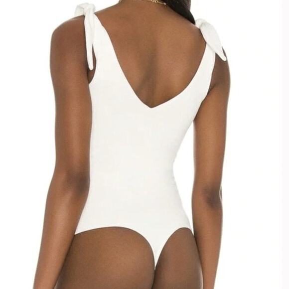 Show Me Your Mumu Kylo Bodysuit White Bone NWOT Size Medium - Picture 4 of 10